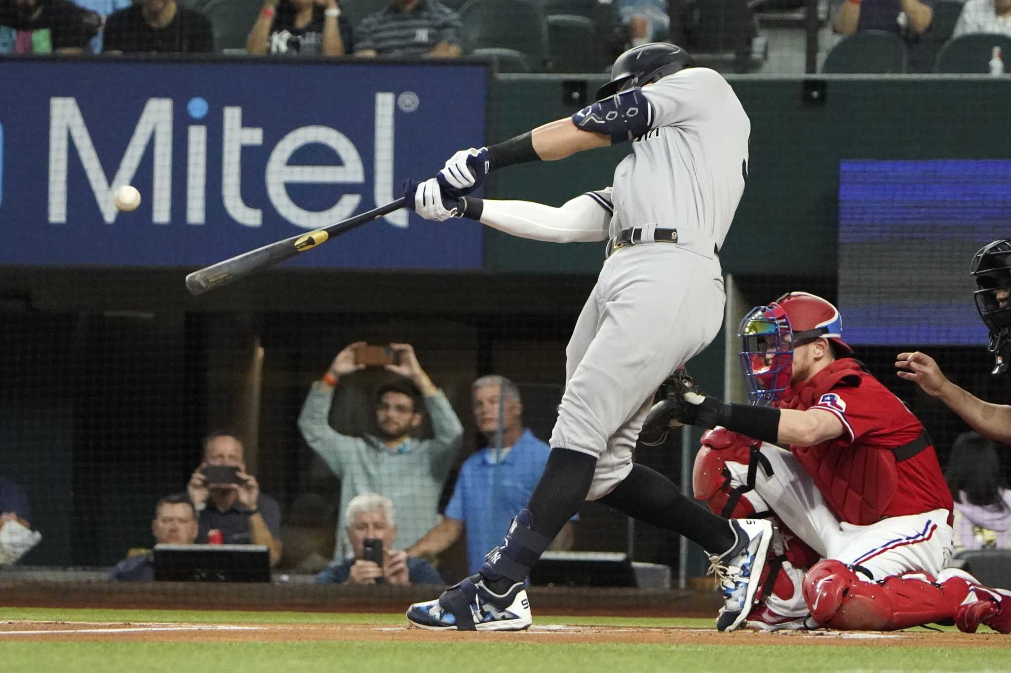 Sunday's MLB: Aaron Judge blasts 2 HRs, needs 2 to tie Maris' AL
