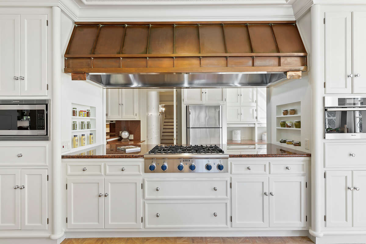 An interior shot of the "Western White House" kitchen.