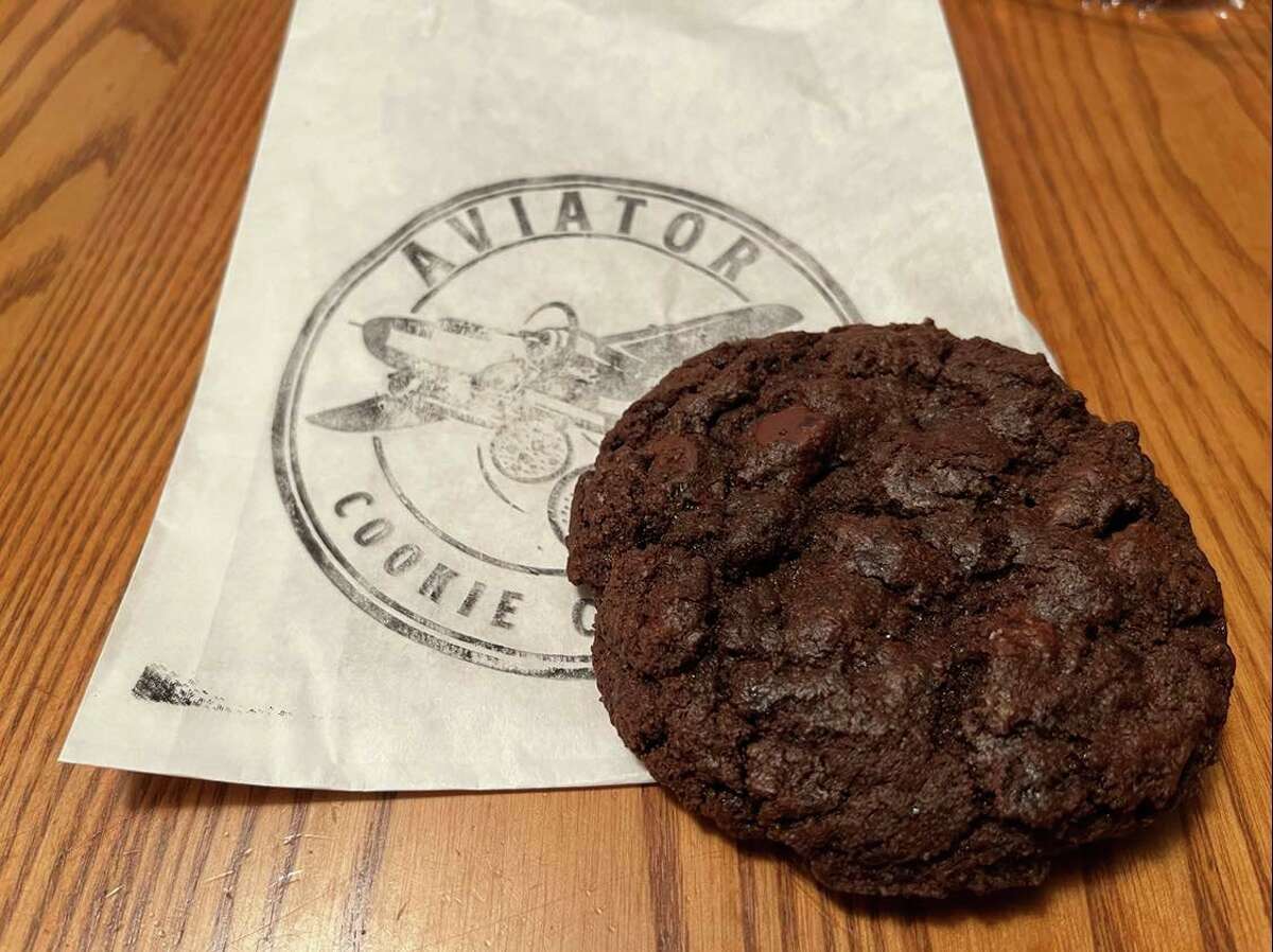 Out to Lunch with Tori Aviator Cookie Company