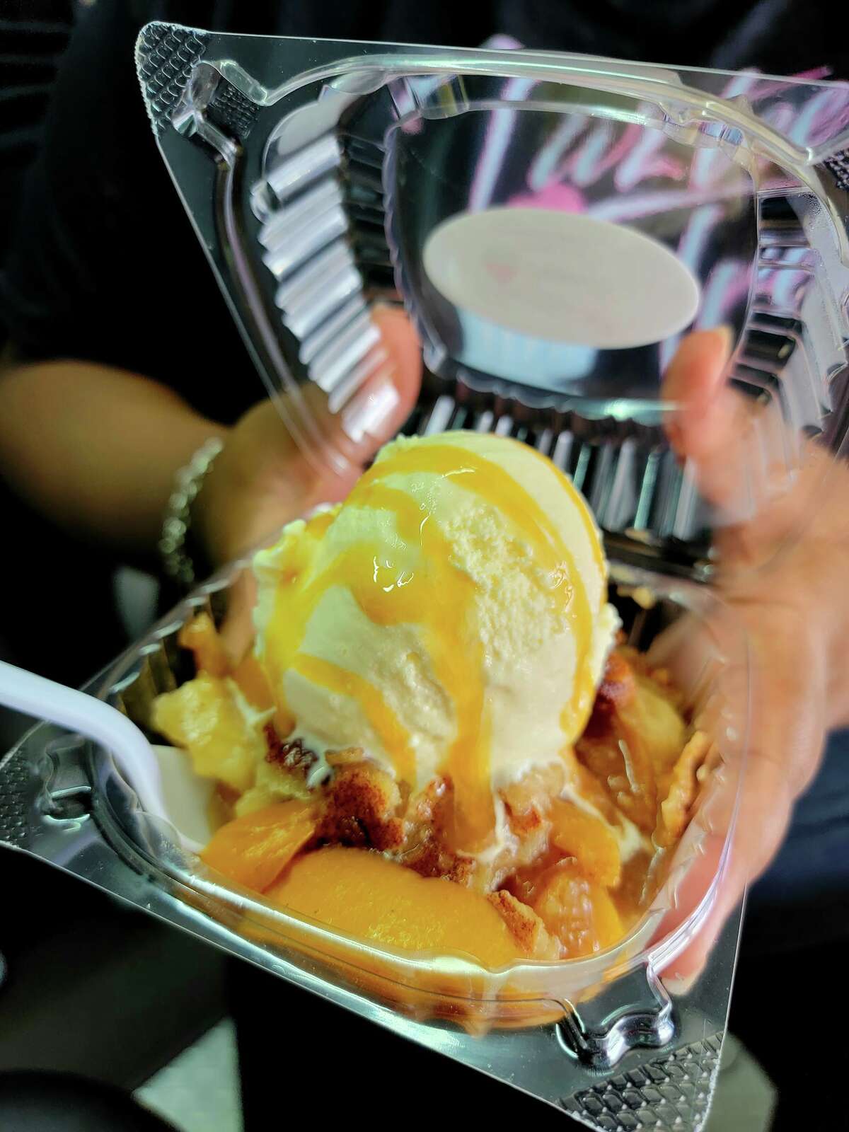 Taztee Treatz opened in late 2021 and serves a variety of homemade pastries and sweets out of a distinctive pink food truck. Owner Trezlyn Dunbar likes putting her own twist on cakes, cobblers, cheesecakes and personalized treats.
