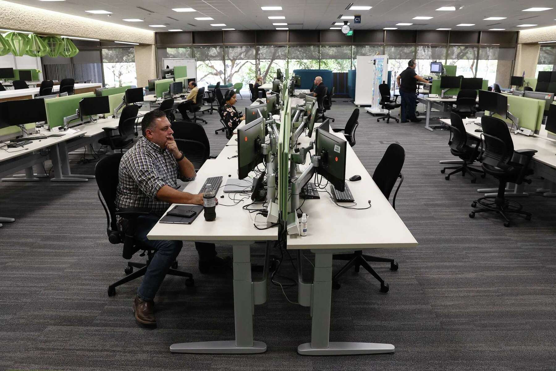In San Antonio offices, it's the era of the hybrid workplace