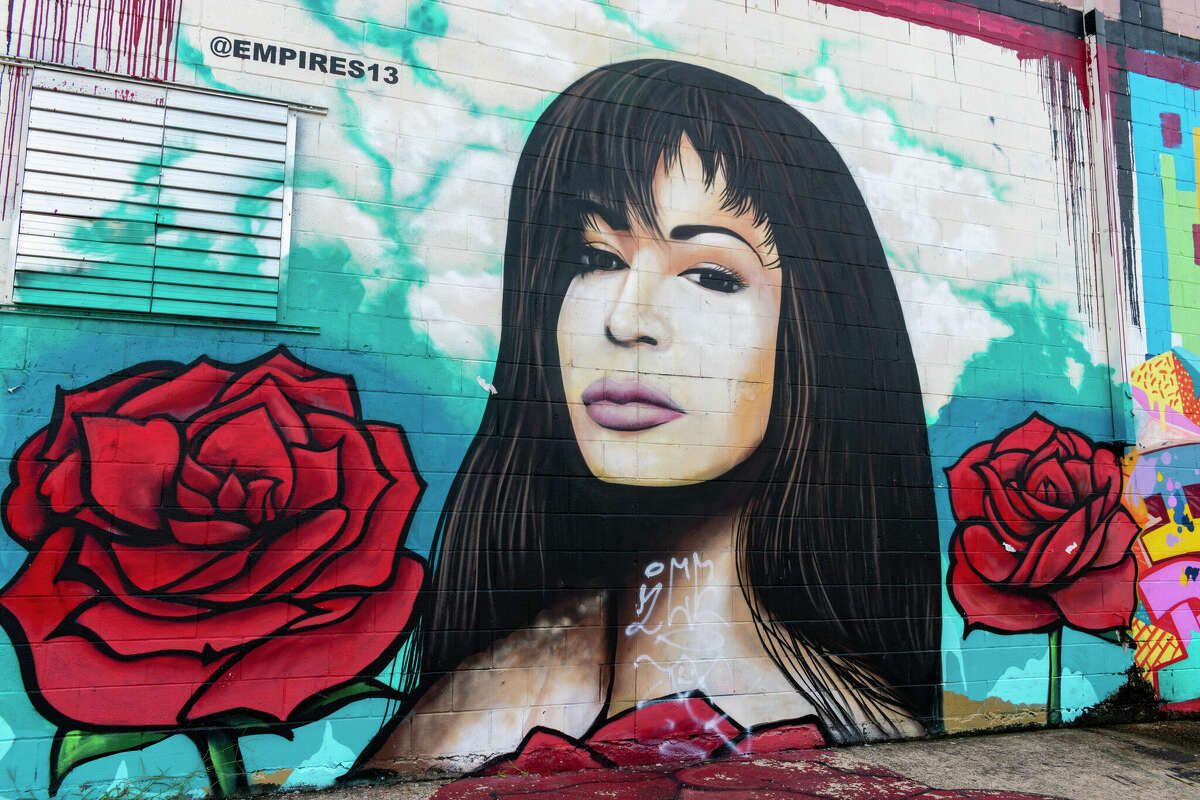 How Houston mourned Selena—and the mark she left here