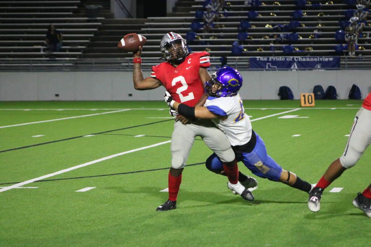 South Houston quarterback Kam'ron Webb finds himself in the grasp of Joseph Escalante during second-half action Thursday night.