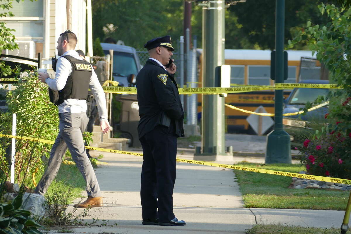 Official: Gunman ID'd in shooting of New Haven police officer