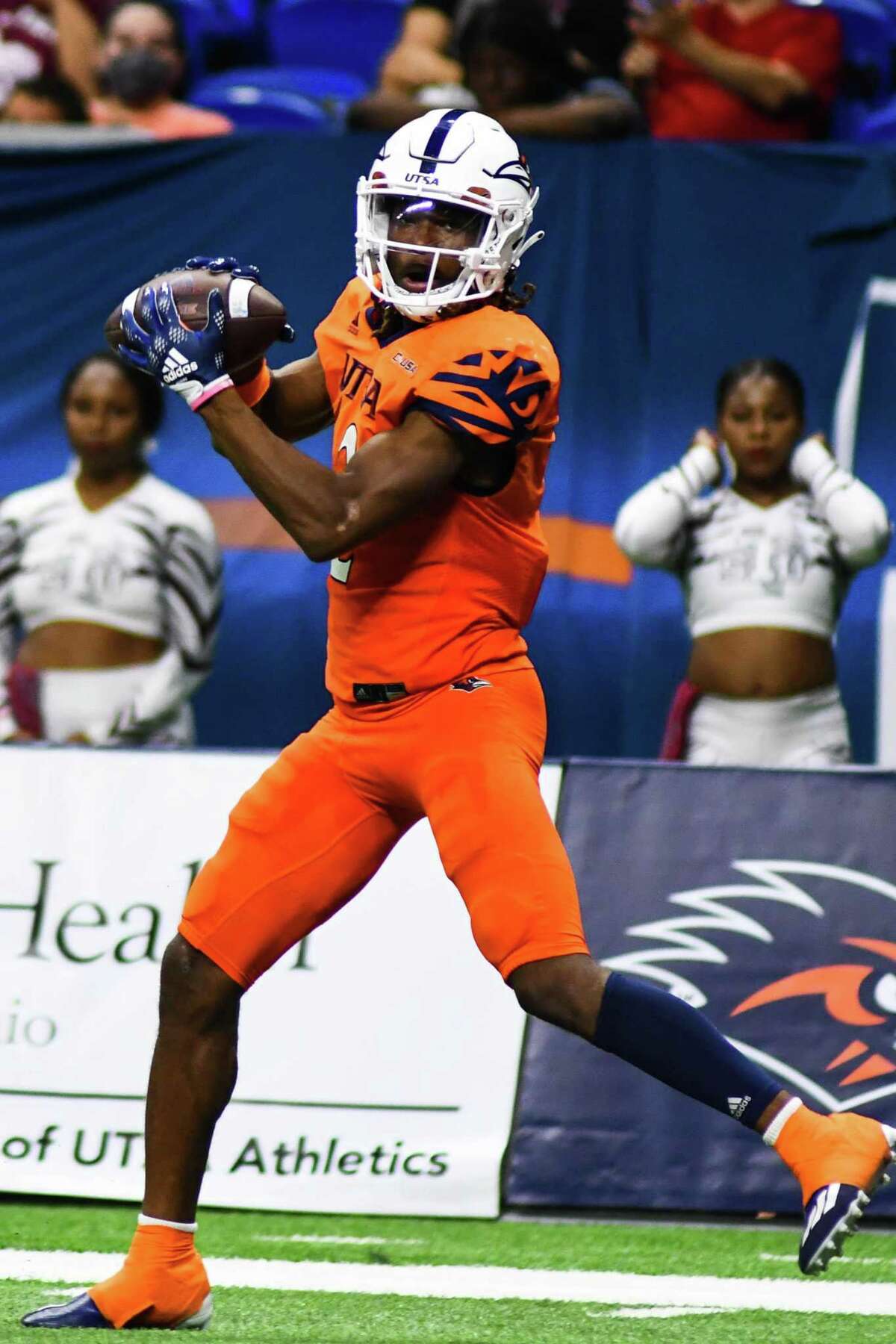 UTSA wide receiver Joshua Cephus (2) halls in a pass for a touchdown during the fourth quarter of Saturday’s game against Texas Southern at the Alamodome.