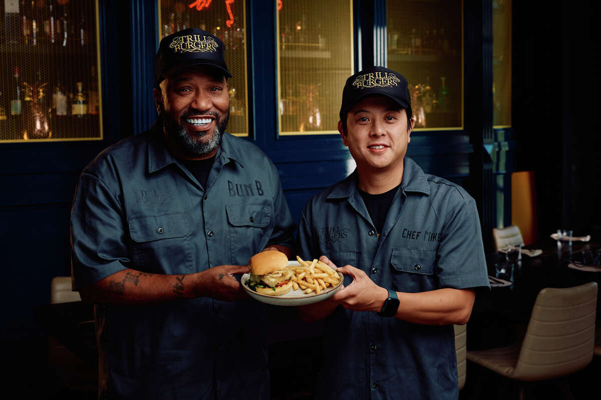 Rapper Bun B (left) and chef Mike Pham of Trill Burgers.