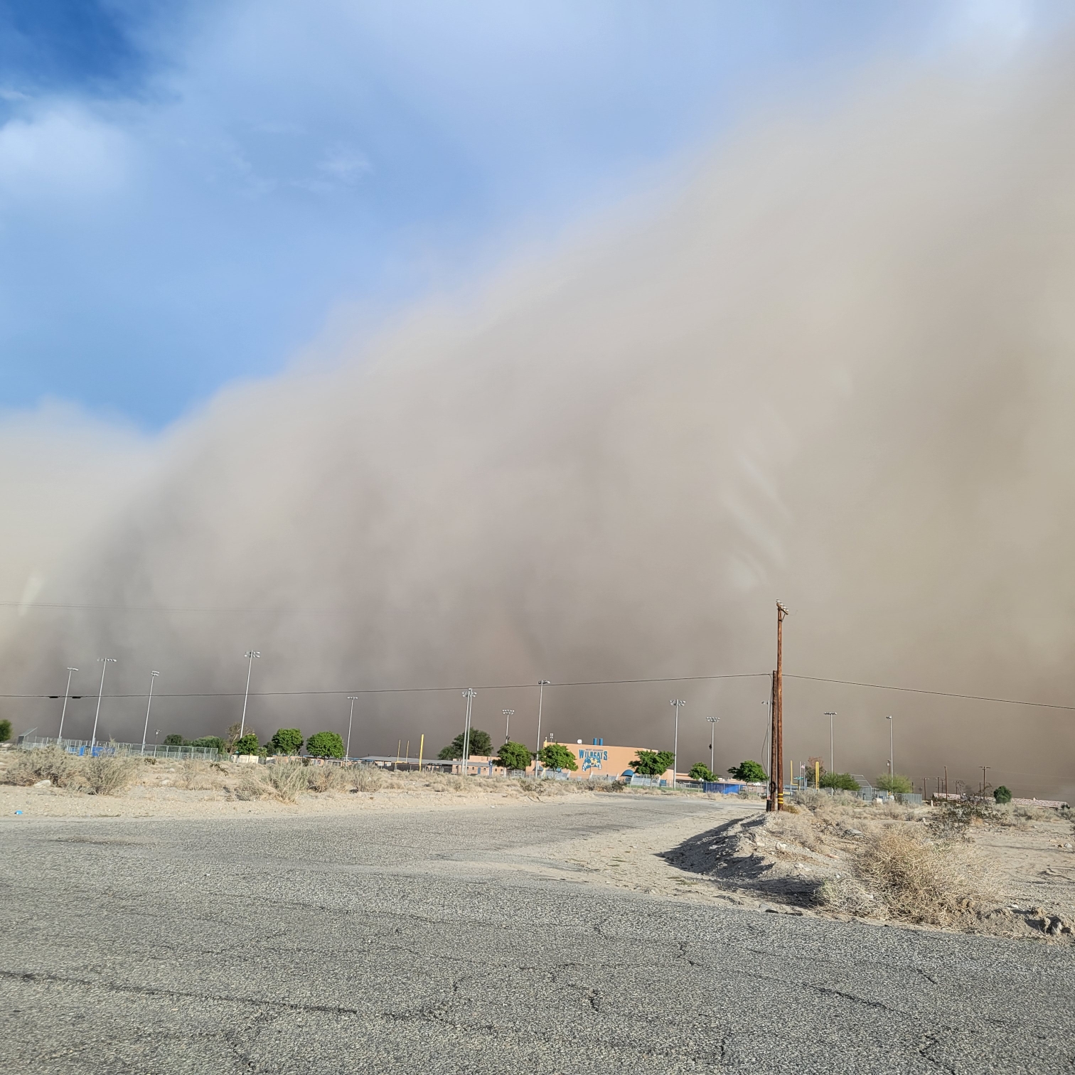 Dust storms choke inland Southern California