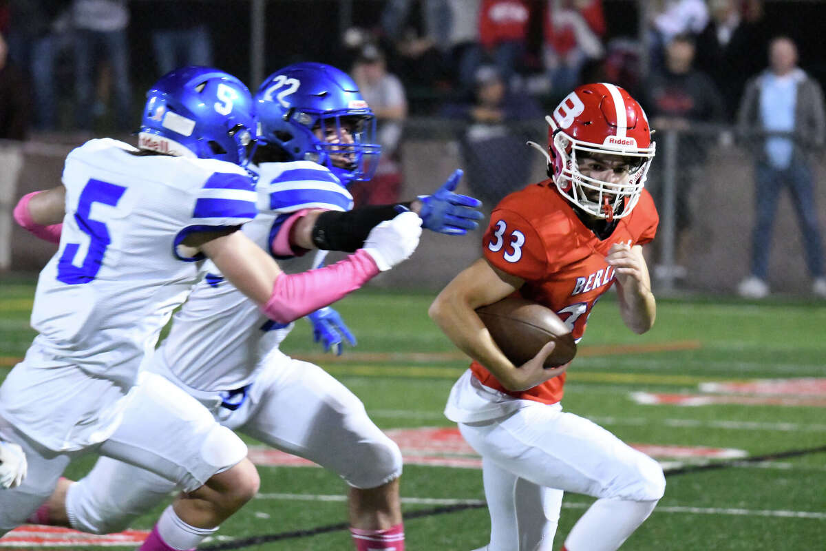 Berlin football beats Bristol Eastern to improve to 50 in CIAC high