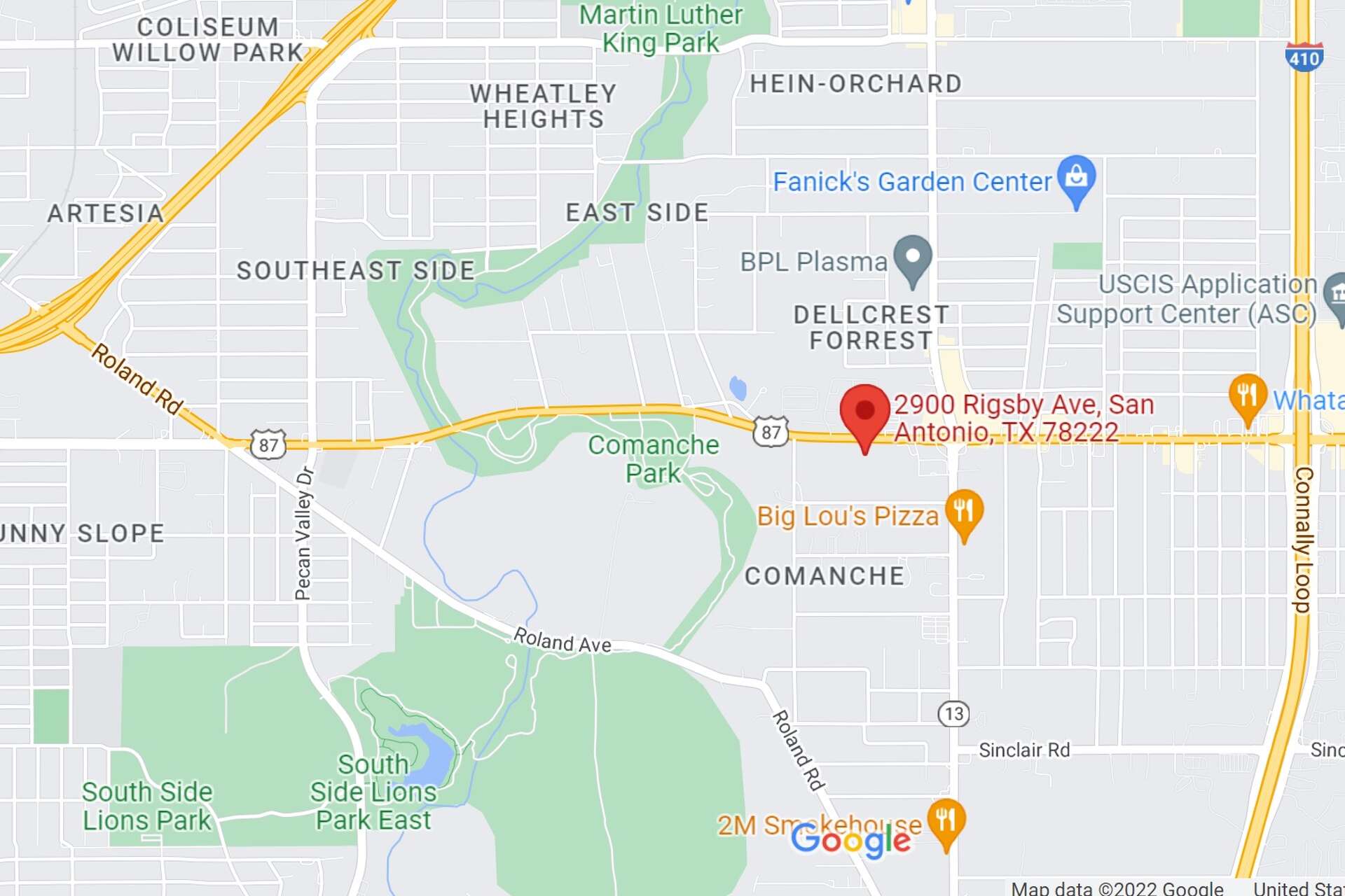 San Antonio police find two men shot at area apartment complex