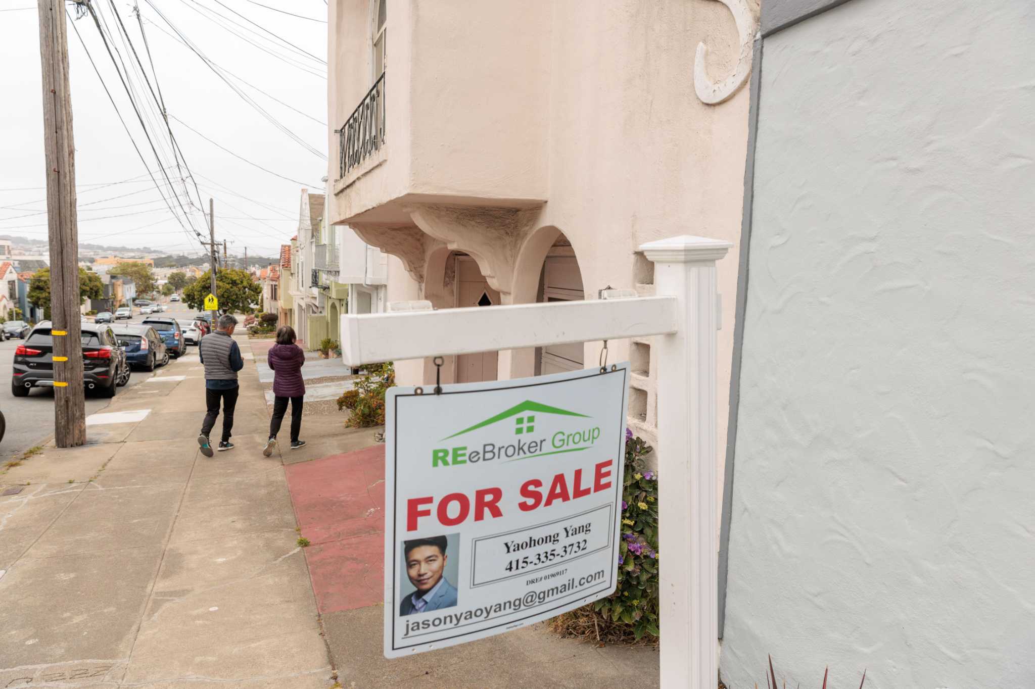 US Homebuyers Are Still Backing Out of Deals