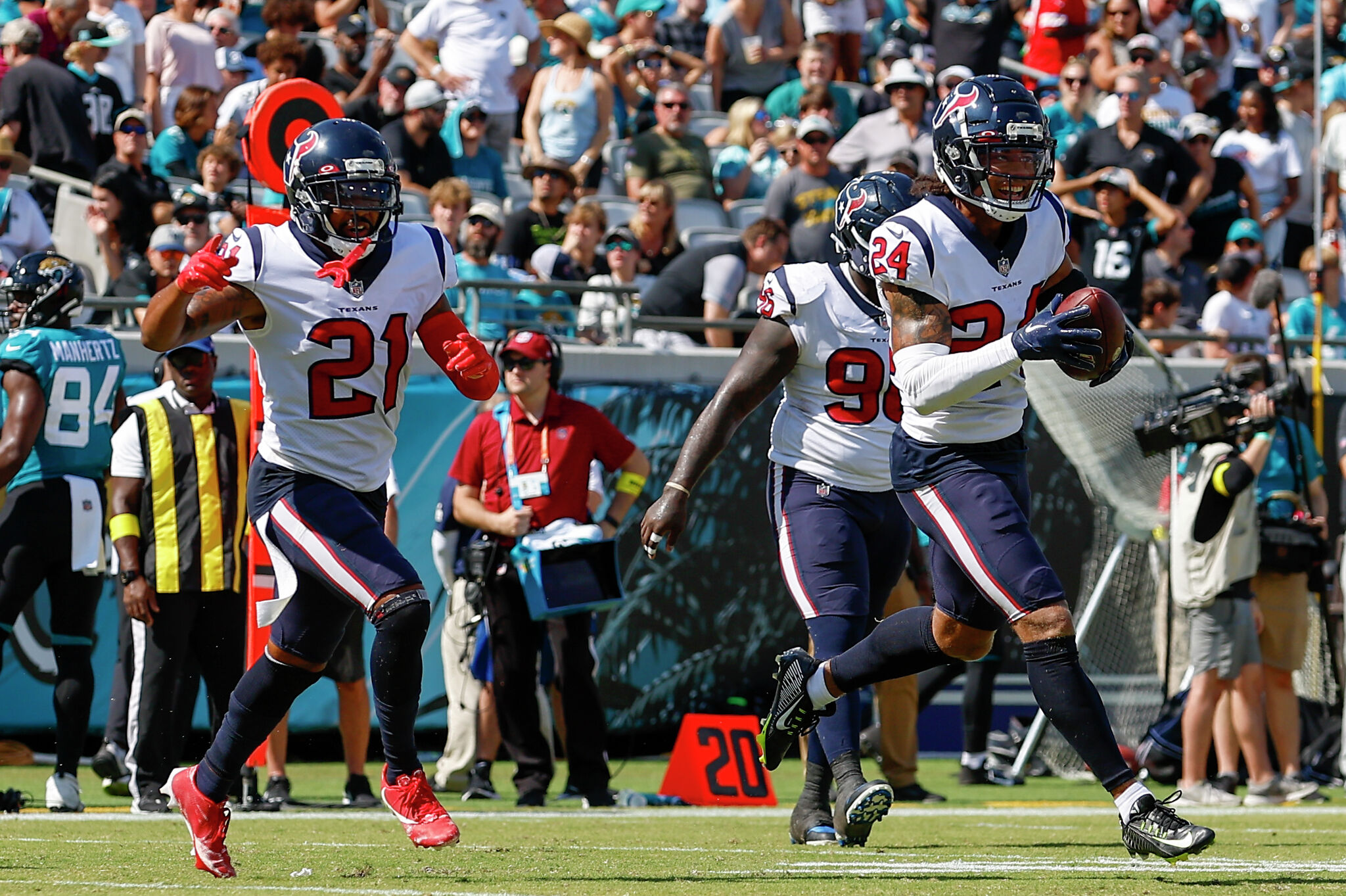 Houston Texans vs. Jacksonville Jaguars Notebook: Houston Shines in All  Three Phases - Sports Illustrated Houston Texans News, Analysis and More