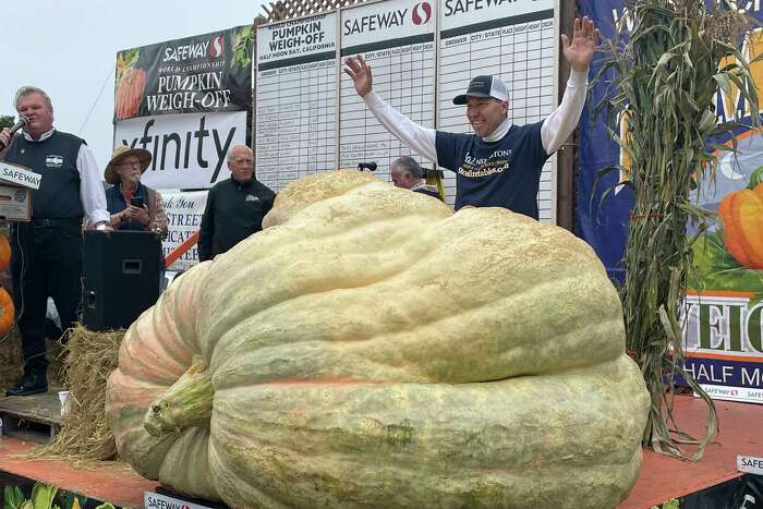 SF Giants Pumpkin Carving Contest