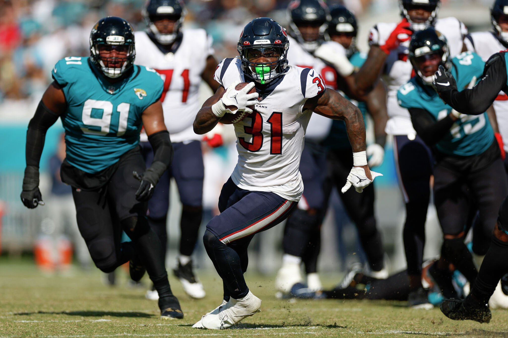 Texans head coach Lovie Smith says Dameon Pierce is 'trending