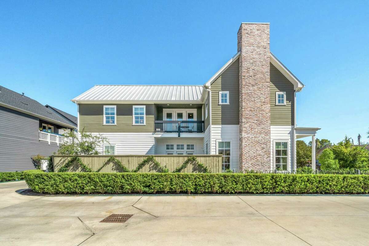 Eastwood home has modern style, eclectic art in Eastwood area home