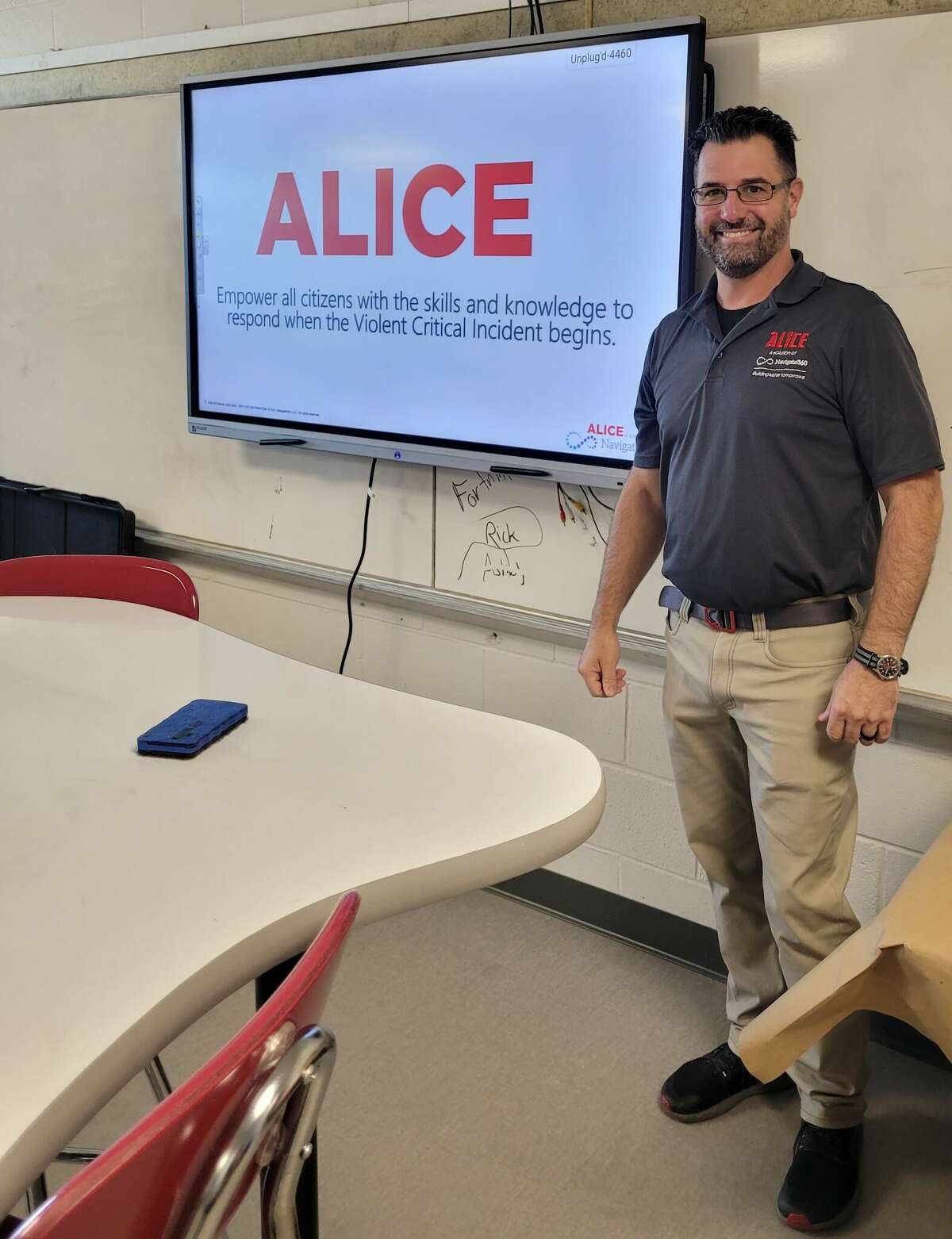 National ALICE trainer Justin Pan presented a program on  proactive response option survival strategies for violent critical incidents to school and law enforcement officials Oct. 6-7 in Bunker Hill.