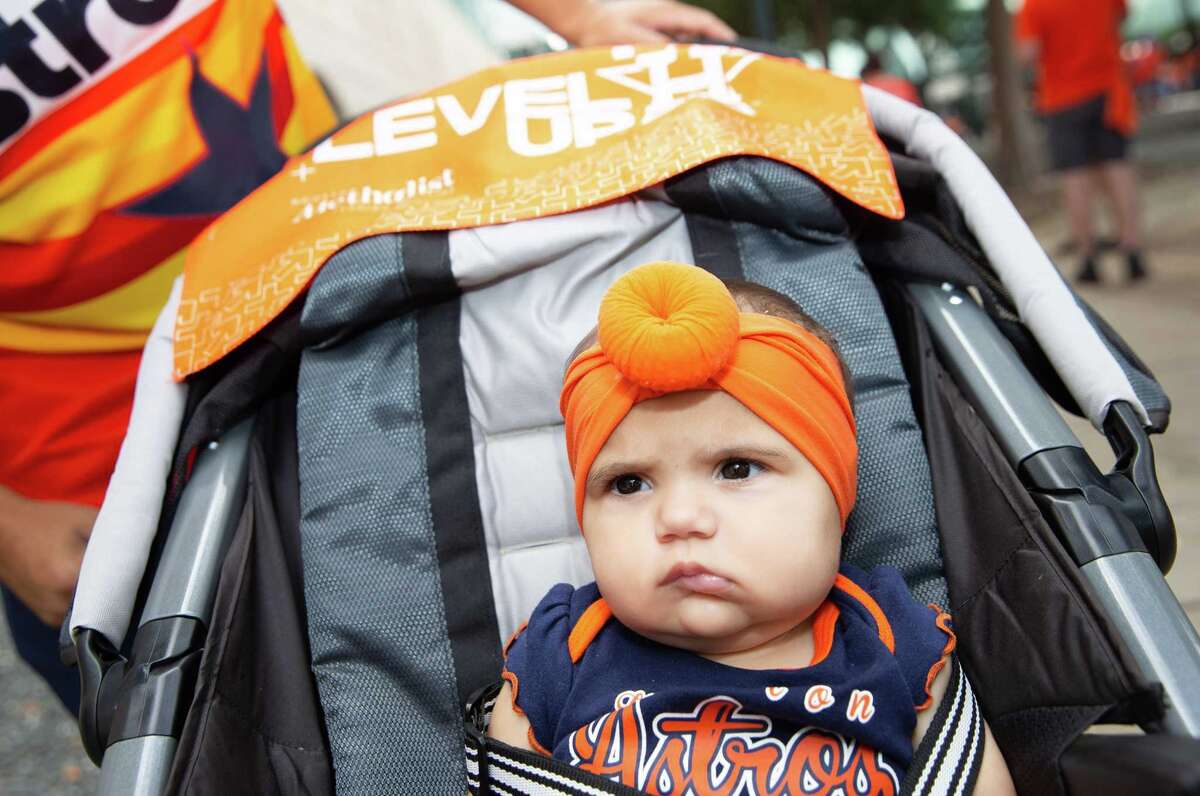 Astros fans don't let work stop them from attending ALDS game