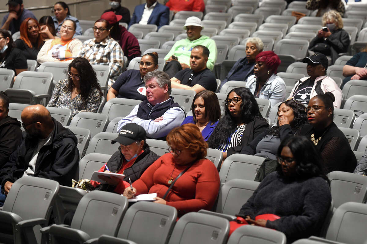 Bridgeport Police Chief Finalists Pitch Vision At 1st Forum