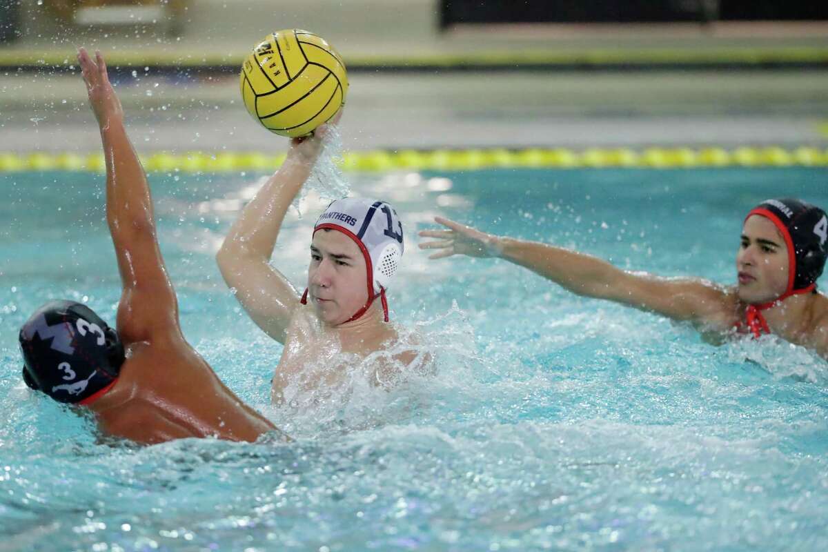 Memorial opens water polo playoffs with sweep of Cypress Springs