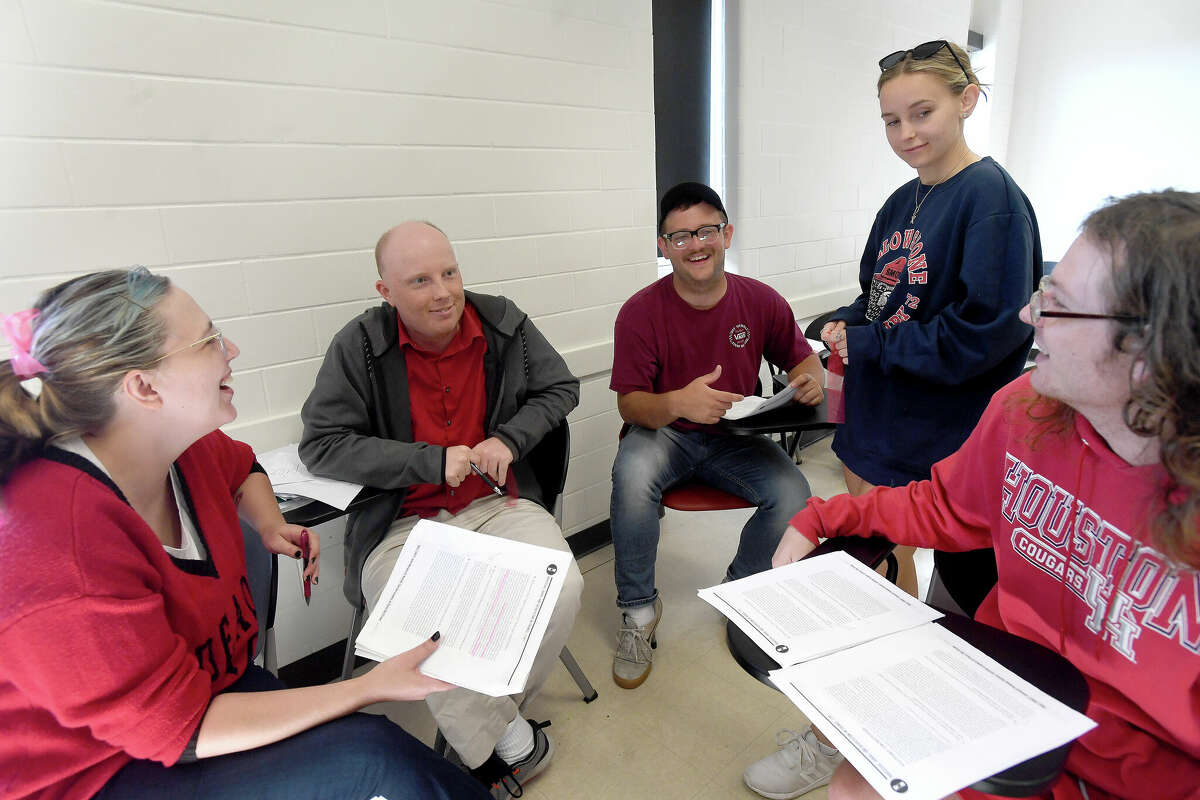 Lamar History Class Brings French Revolution To Life