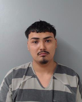 Man threatened a Laredo police officer after a traffic stop