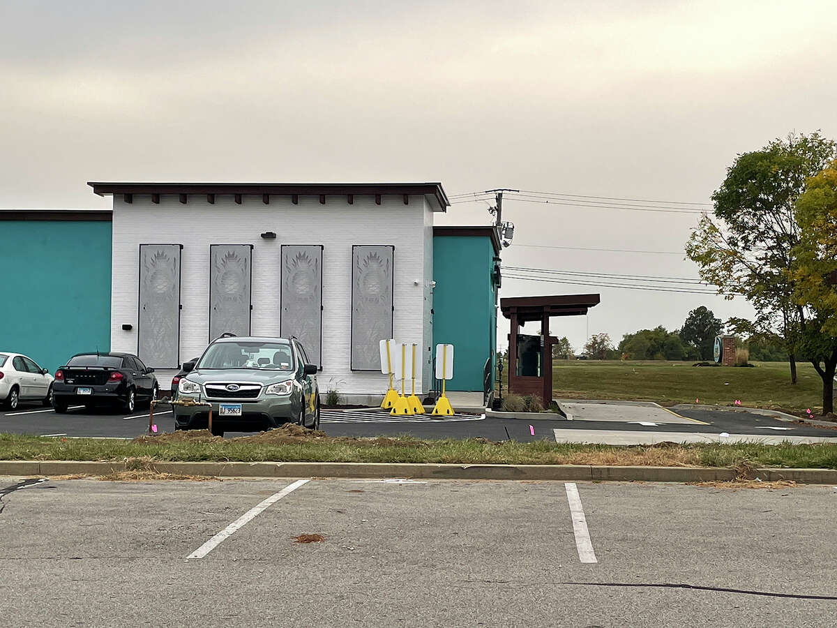 Area's first Hawaiian Bros restaurant to open this month