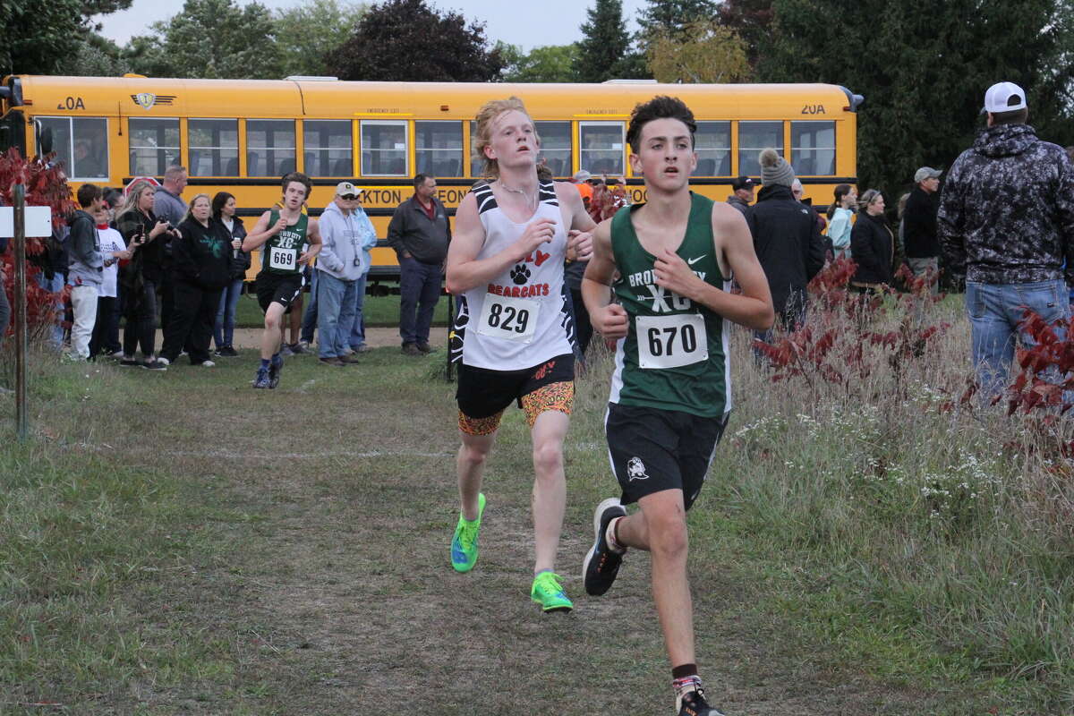Upper Thumb runners hit stride at Ubly Cross Country Invite