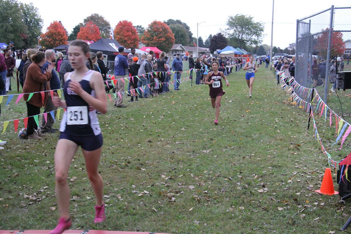 Upper Thumb runners hit stride at Ubly Cross Country Invite
