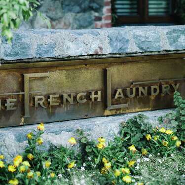 2017年12月9日，周六，在加利福尼亚州扬特维尔拍摄的法国洗衣店的外景。