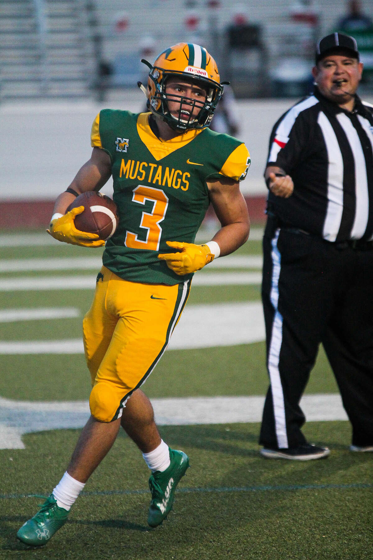Ben Limon and the Nixon Mustangs are set to take on South San Antonio on Friday.