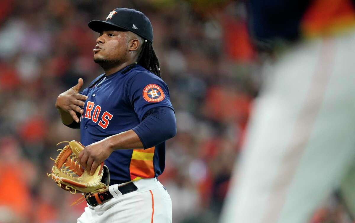 Alvarez homers again, Astros top Mariners 4-2, lead ALDS 2-0