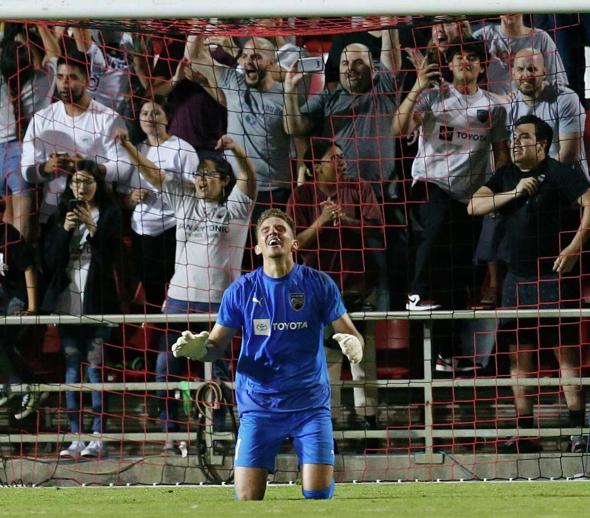 San Antonio FC’s success this season starts with goalkeeper Jordan Farr, who was named USL Player of the Month for September.
