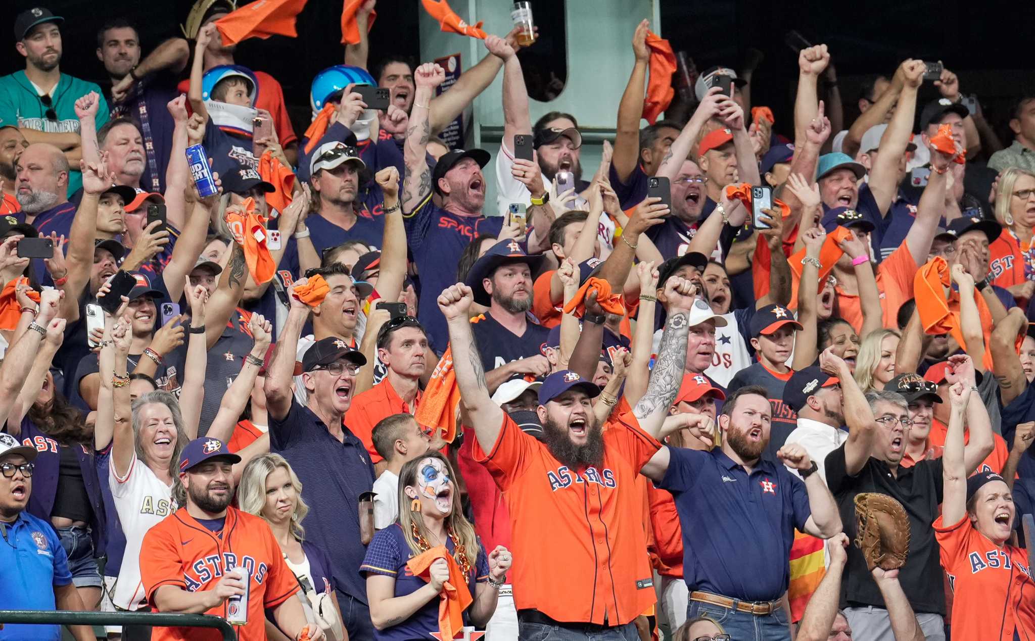 Astros-Yankees ALCS: Houston watch parties, food and drink specials