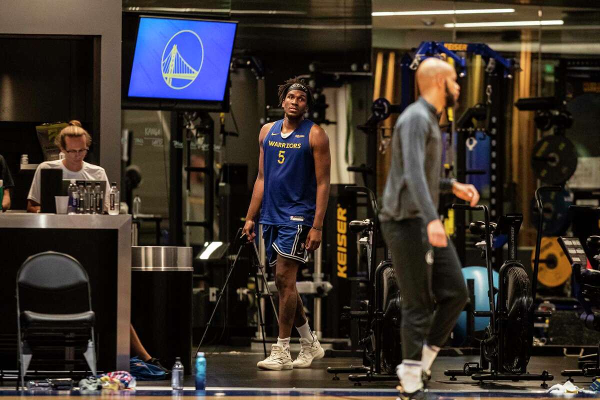 Golden State Warriors center Kevon Looney is seen during team practice at Chase Center in San Francisco, Calif. Thursday, Oct. 13, 2022.