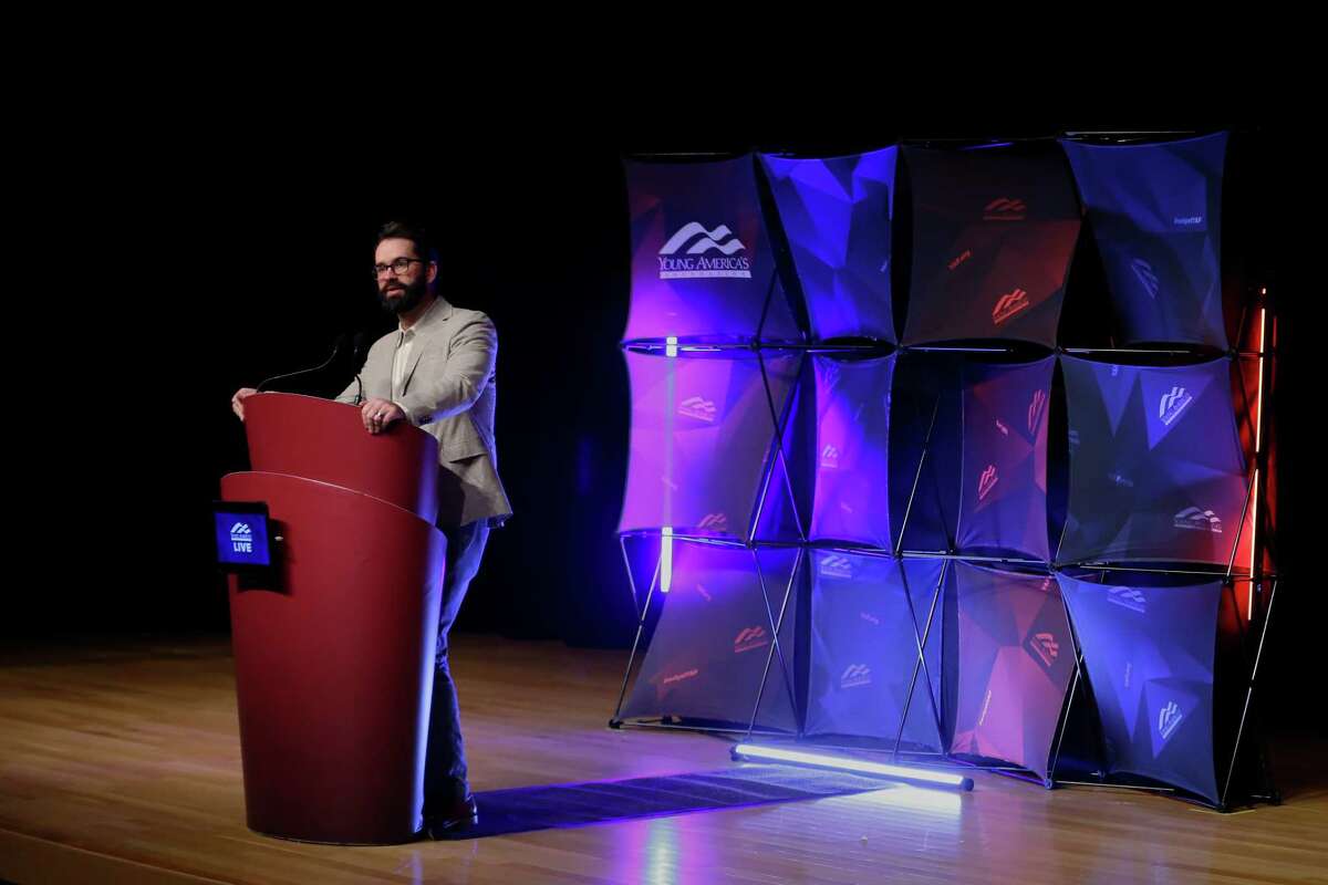 Matt Walsh At UH: Hundreds Attend, Trans Rights Allies Protest