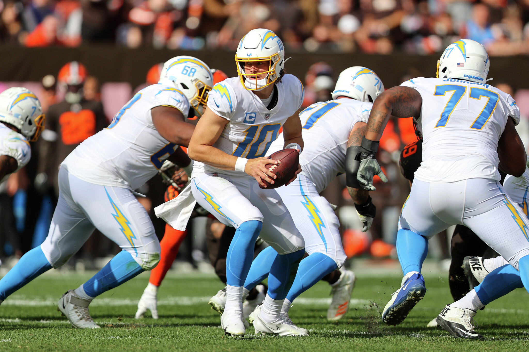 Los Angeles Chargers at Denver Broncos Game Day Betting Odds: Week 18 Point  Spread, Moneyline, Over/Under - Sports Illustrated Los Angeles Chargers  News, Analysis and More