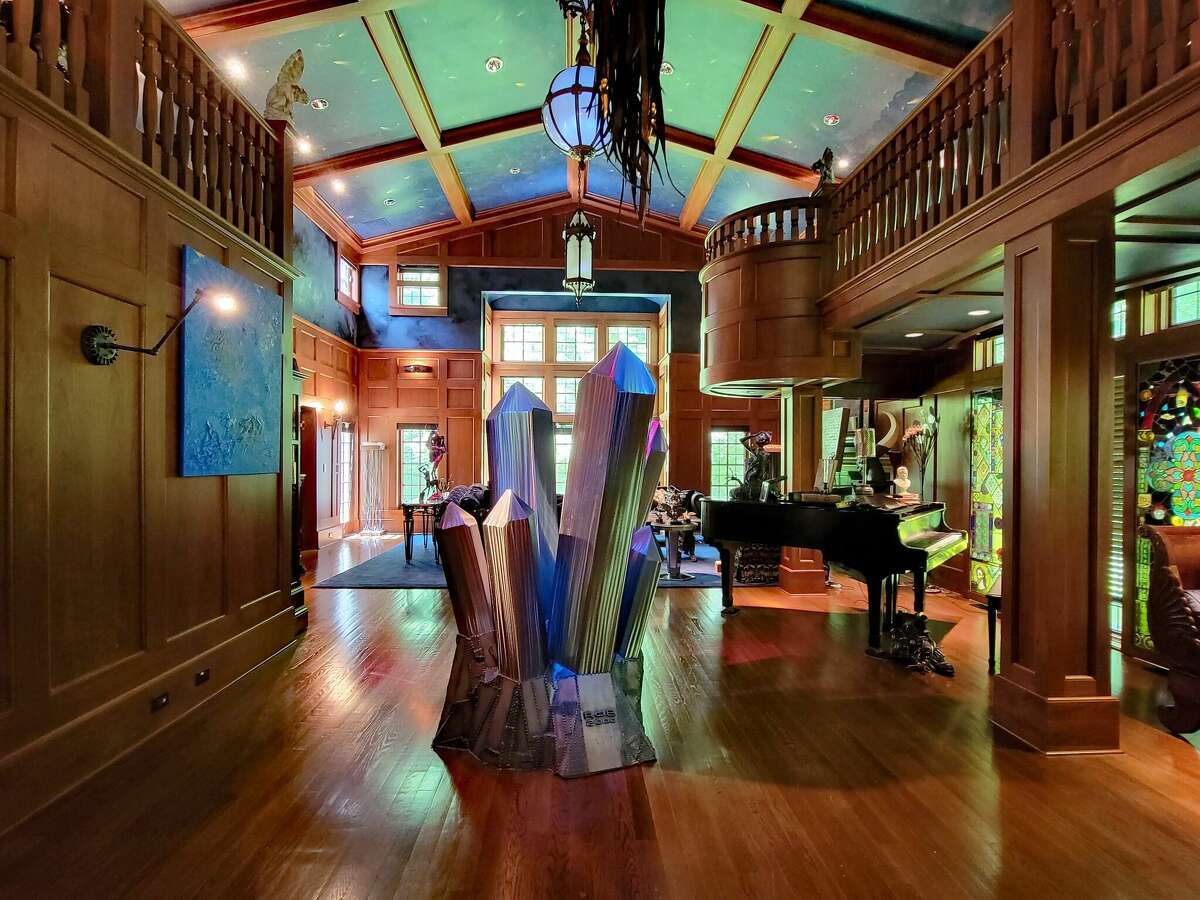 'Bat Out of Hell' composer Jim Steinman's CT home lists for 5.5M