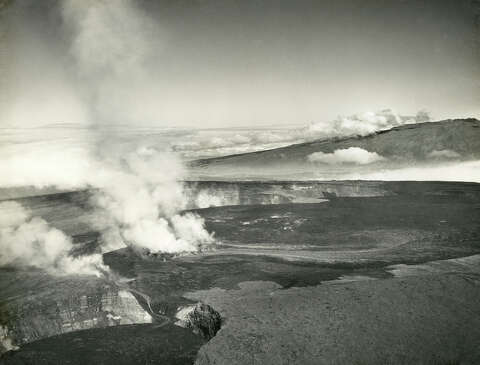 What Happened When Hawaii’s Mauna Loa Erupted