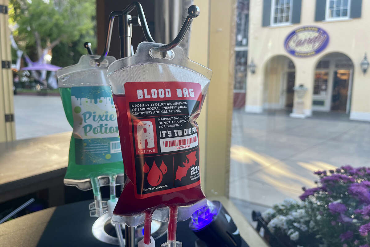 A blood bank cocktail at the Blood Bank Bar.