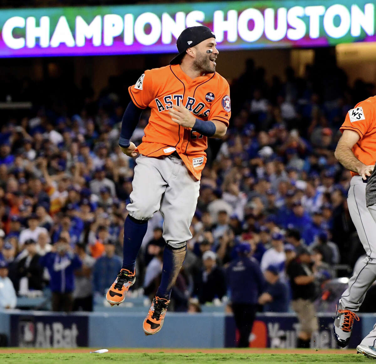 Jose Altuve Has Special Place In Hearts Of Astros Fans