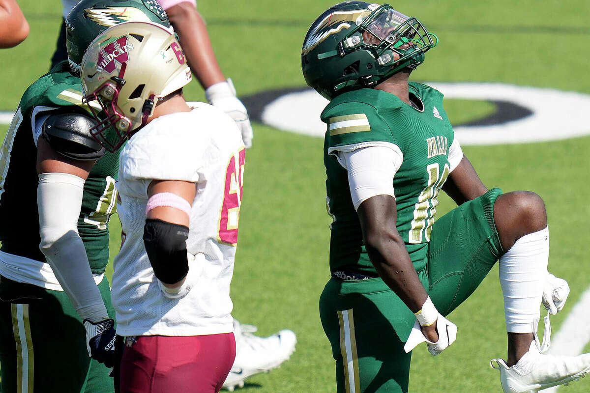 Story photo for Cy Falls in position for first playoff berth since 2019.