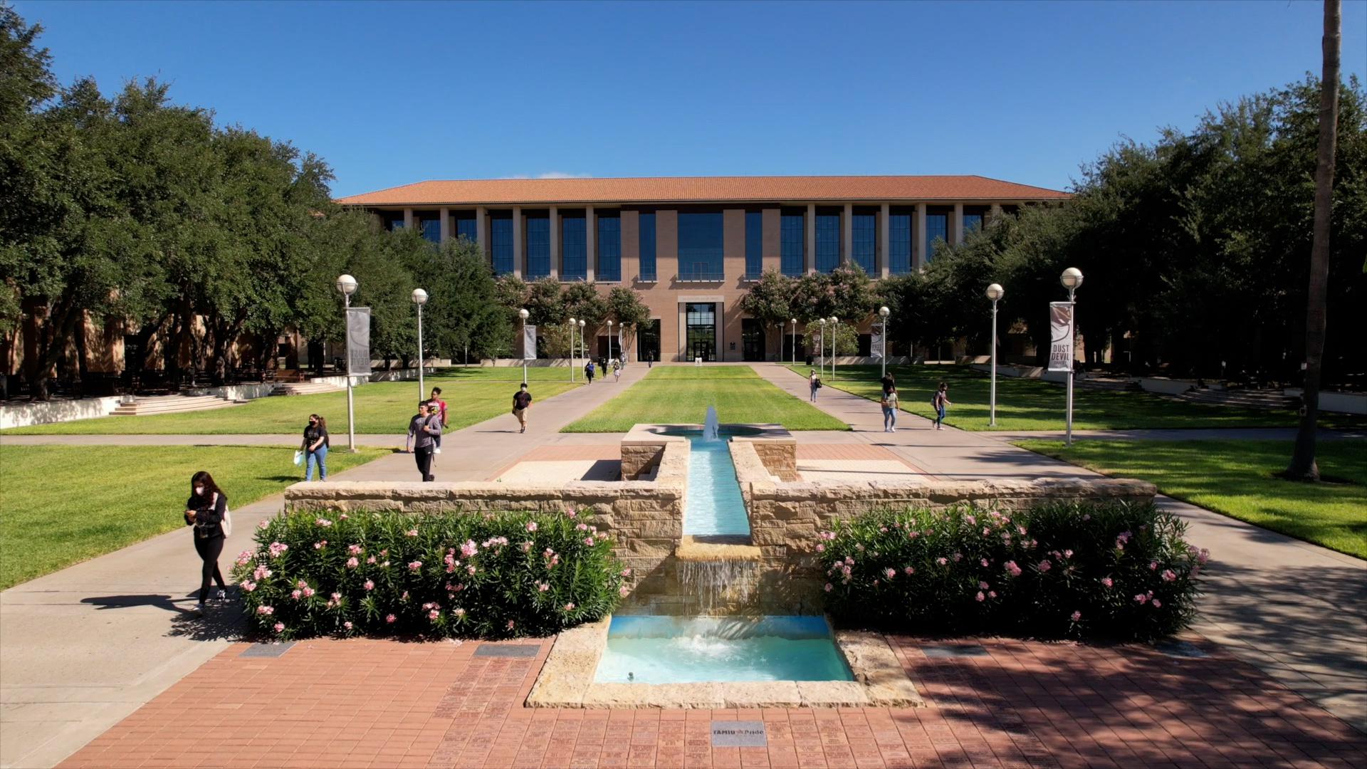 Texas A&m International University