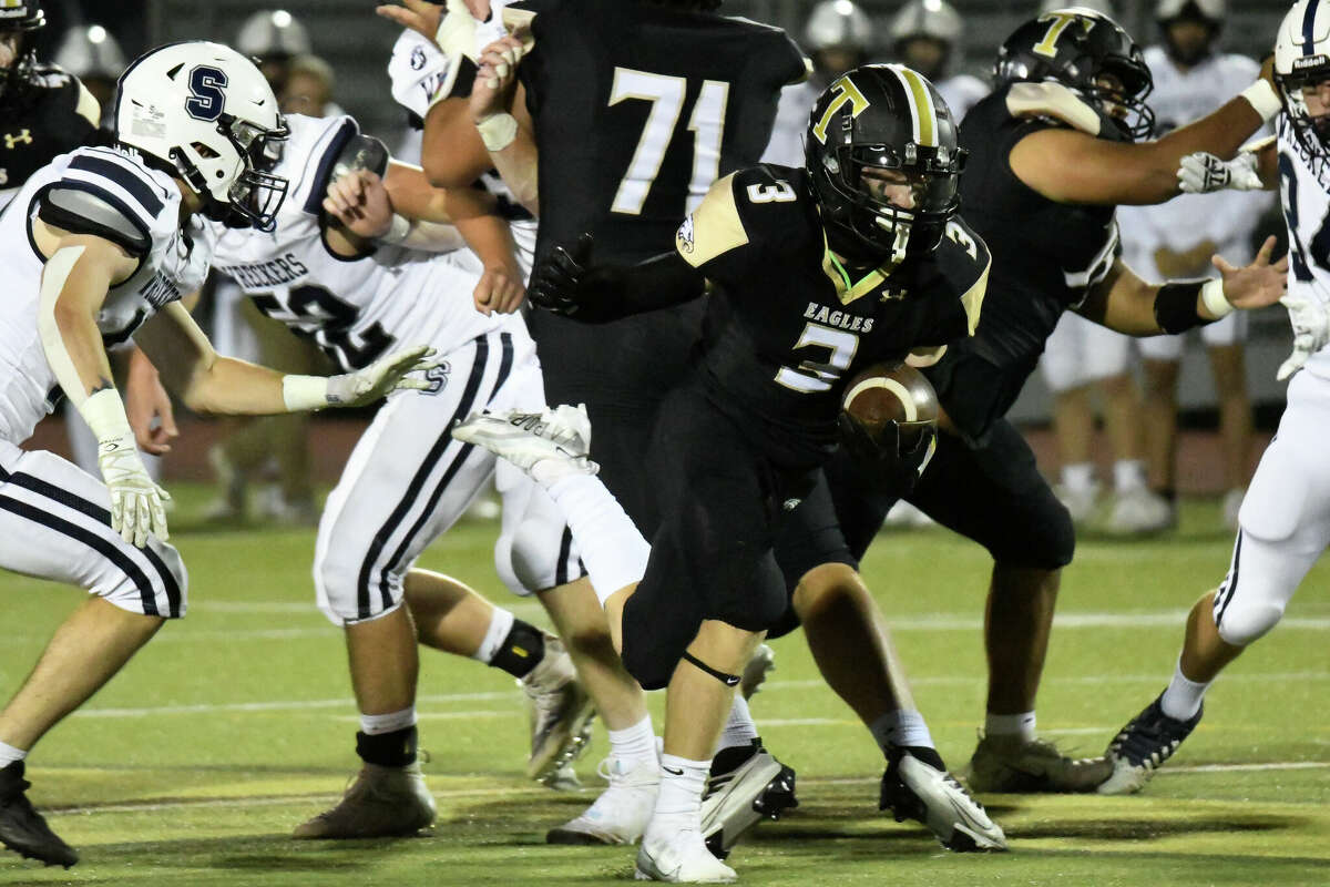 10 CIAC football players we missed in the preseason 25 players to watch