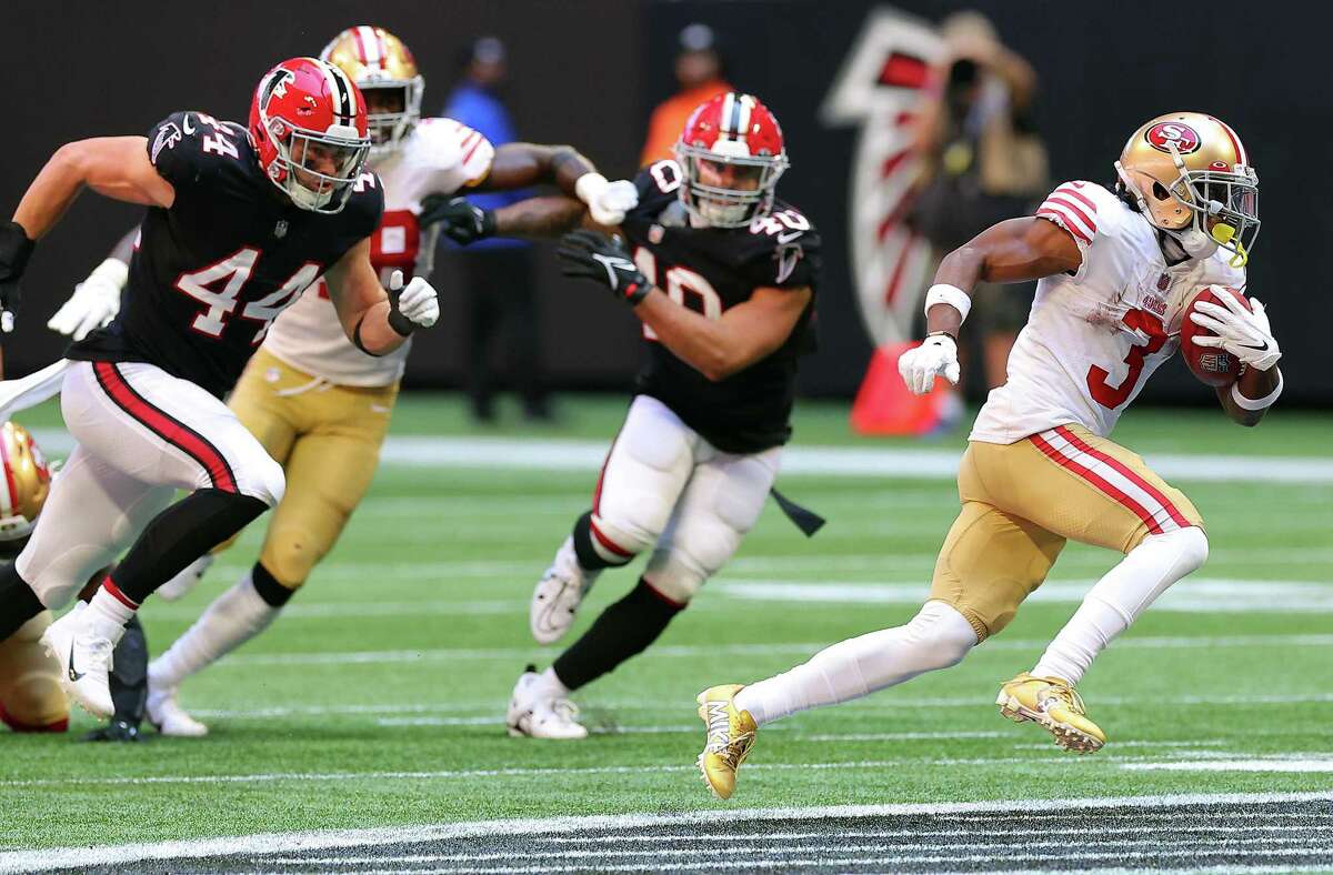 ATLANTA, GEORGIA - OCTOBER 16: Ray-Ray McCloud III #3 of the San Francisco 49ers returns a punt during the second quarter against the Atlanta Falcons at Mercedes-Benz Stadium on October 16, 2022 in Atlanta, Georgia. (Photo by Kevin C. Cox/Getty Images)