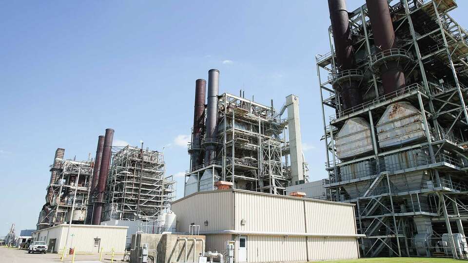 Story photo for Grid operator ERCOT said it expects to avoid blackouts as Texas faces an upcoming freeze this week.