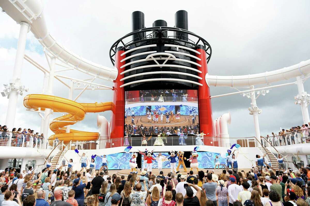 Disney Cruise Line Entertainment