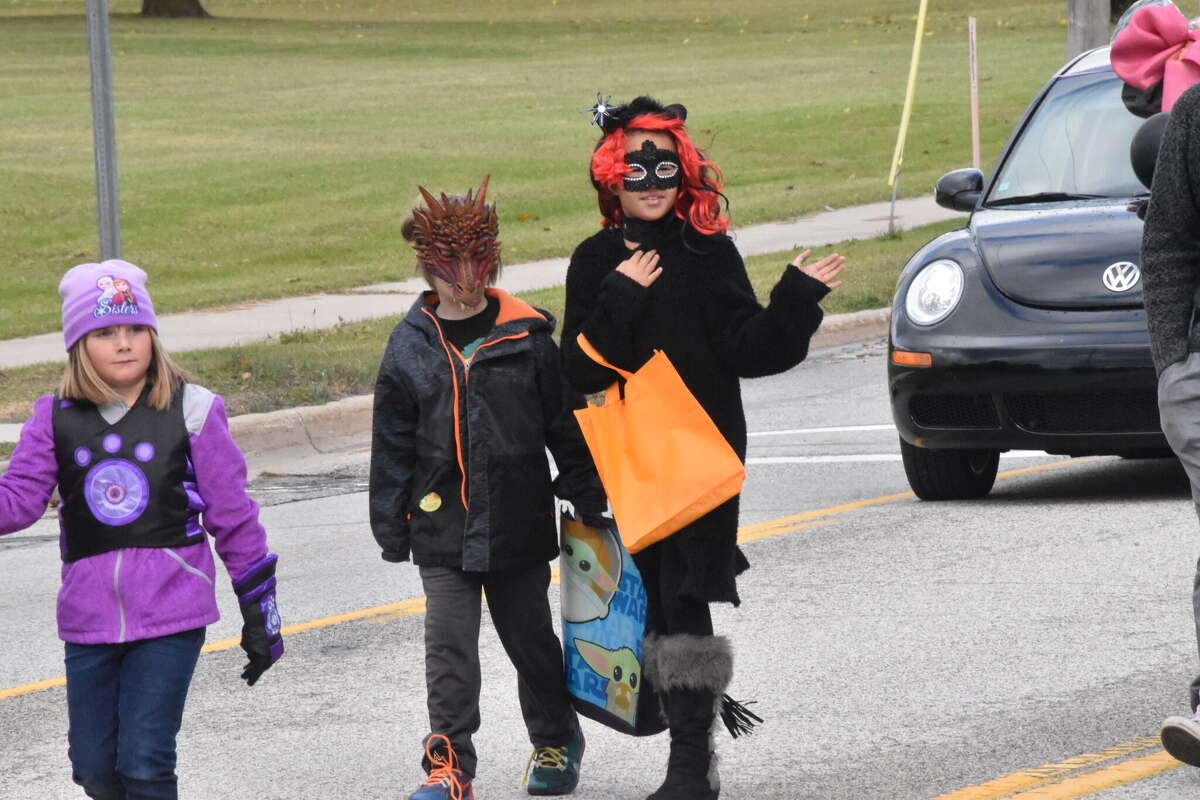 Barryton, Michigan Festival brings costume parade to downtown
