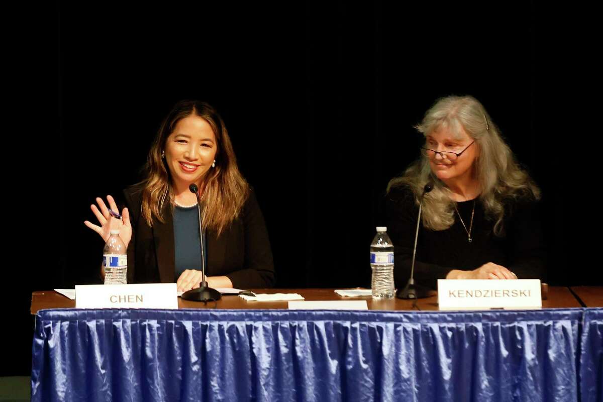 Jennifer Chen and Nancy Kendzierski participate in the Acalanes board candidates forum.