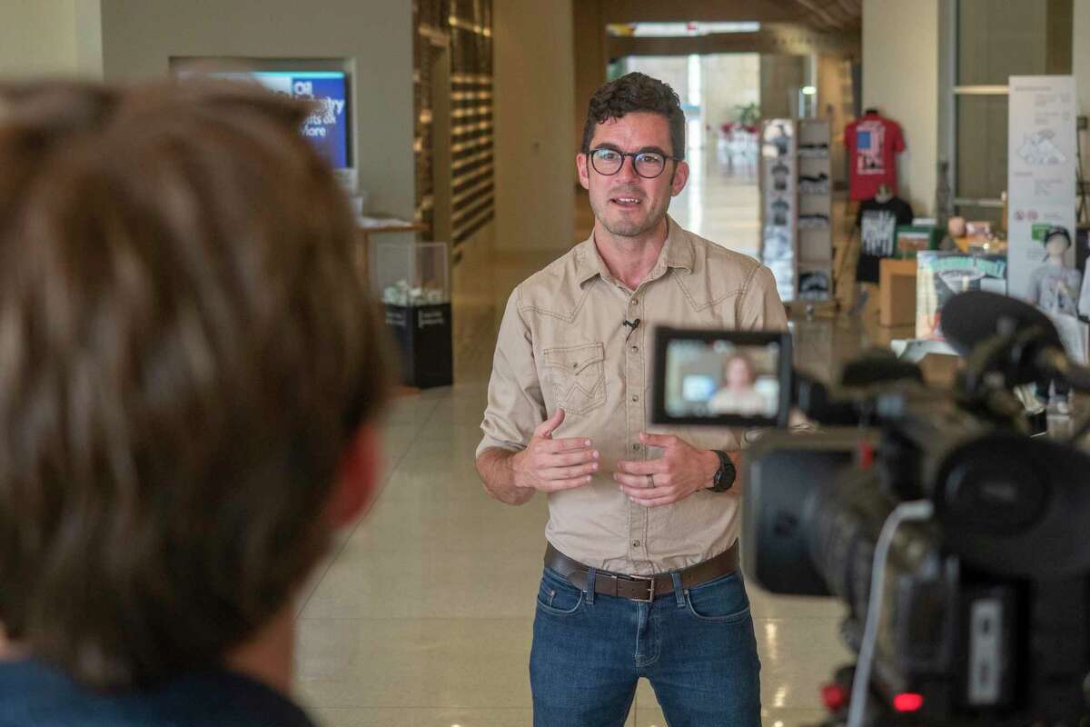 Story photo for Democratic RRC candidate: World needs Texas oil and gas