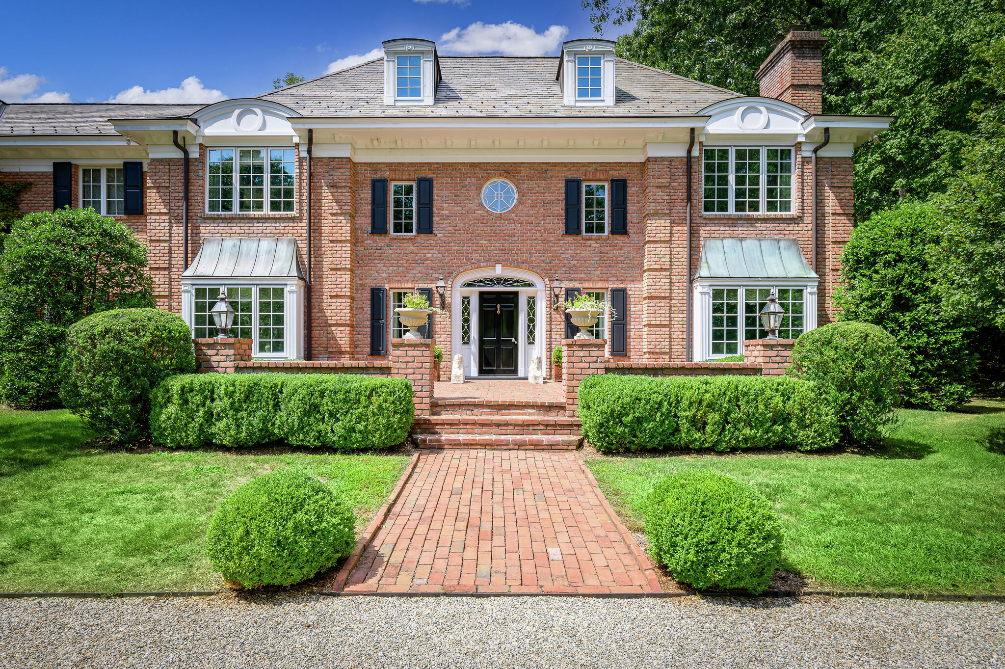 New canaan homes