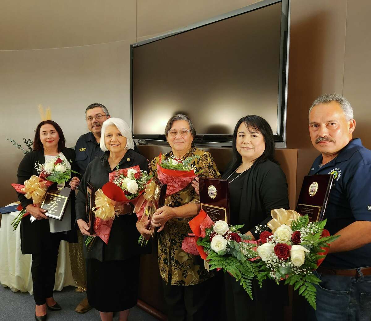 The Zapata County Chamber of Commerce’s Successful Businesswomen Awards event was held on Tues day as part of their "Recognizing Zapata Past and Present Business Women" Event Gala. The women honored at the event include present nominees Sara Garza and Claudia Garcia and past nominee honorees Hortencia Medina Barragan and Janet Villarreal. 